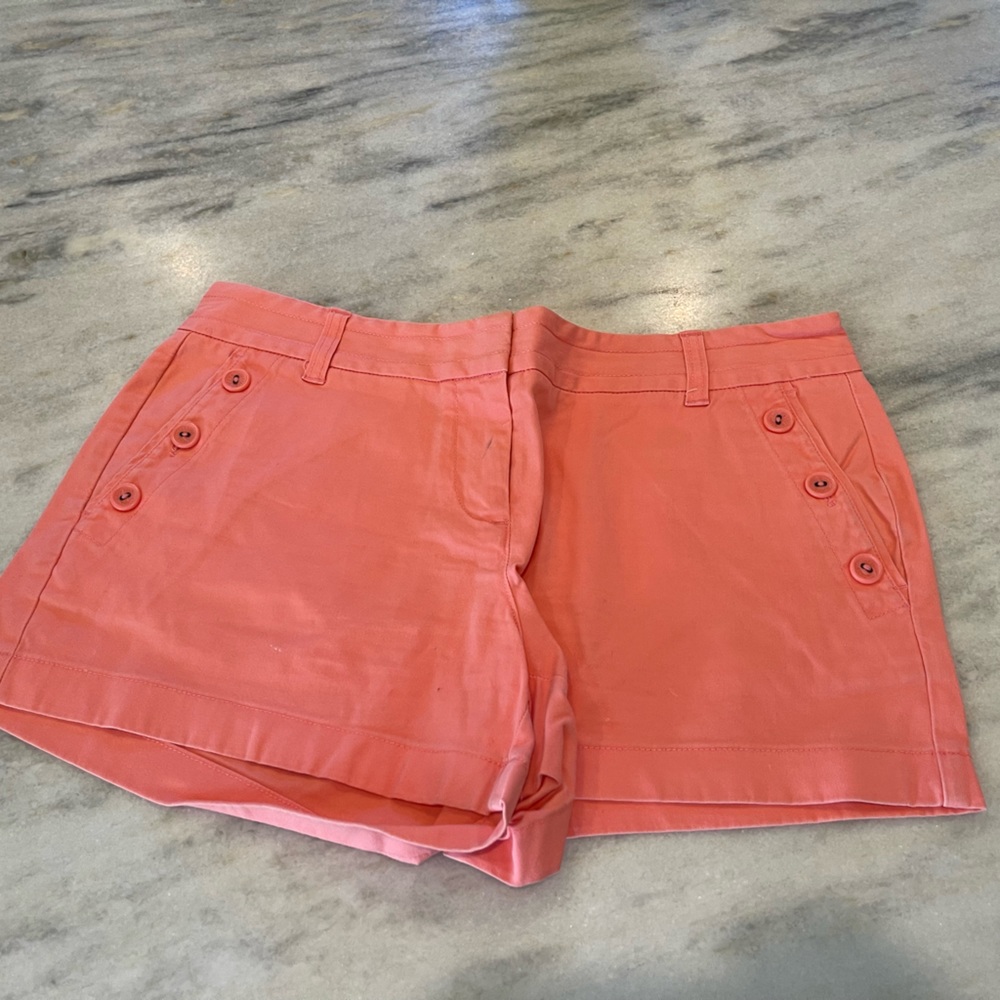 Vineyard Vines shorts